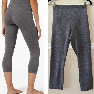 LIKE NEW Lululemon Align Crop *21" Gray Size 6